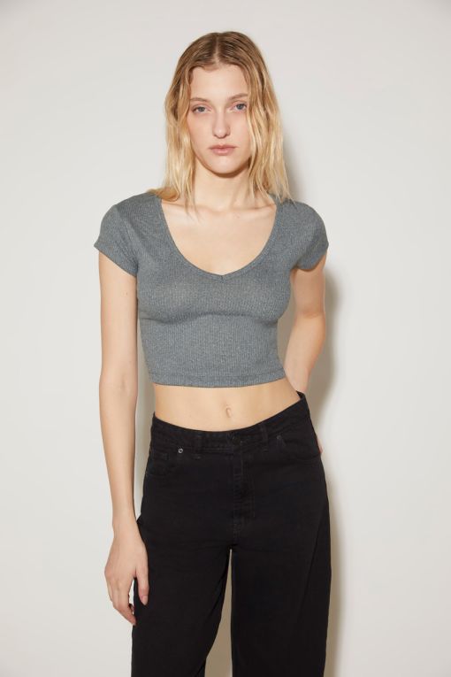 REMERA KAROL