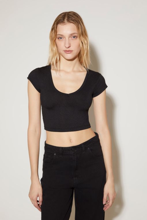 REMERA KAROL