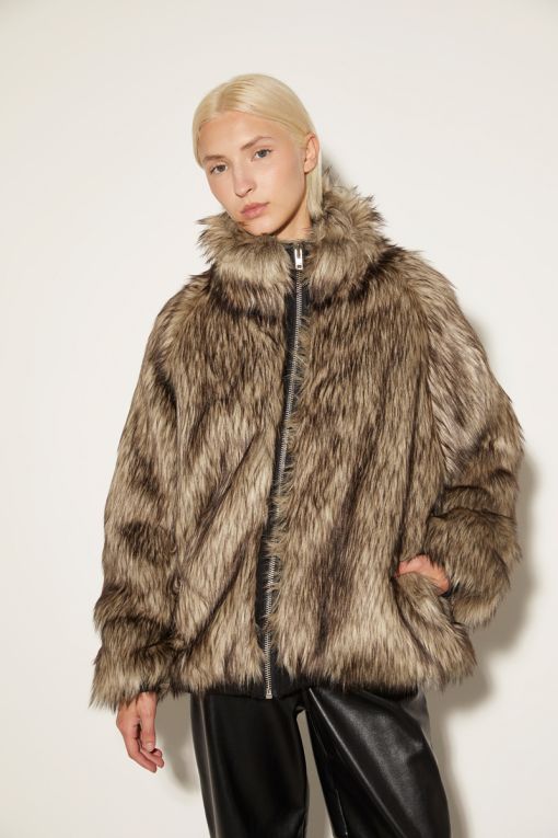 BOMBER FOX