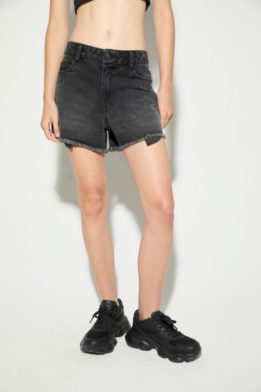 SHORT NIKKI BLACK