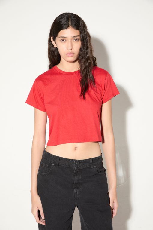 REMERA CROP BASIC