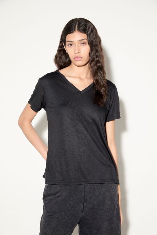 REMERA V SOFT